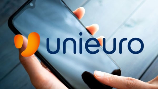 Unieuro impazzisce con smartphone in REGALO e offerte al 90%