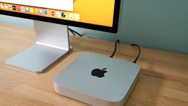Mac mini con chip M2 di Apple scende di 200 euro su Amazon