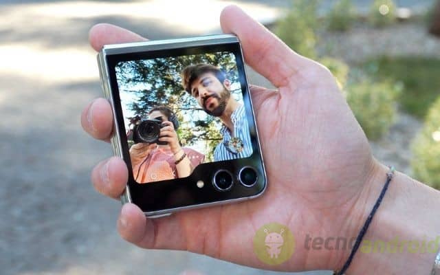Samsung Galaxy Z Flip 5 Samsung Galaxy Z Flip 5