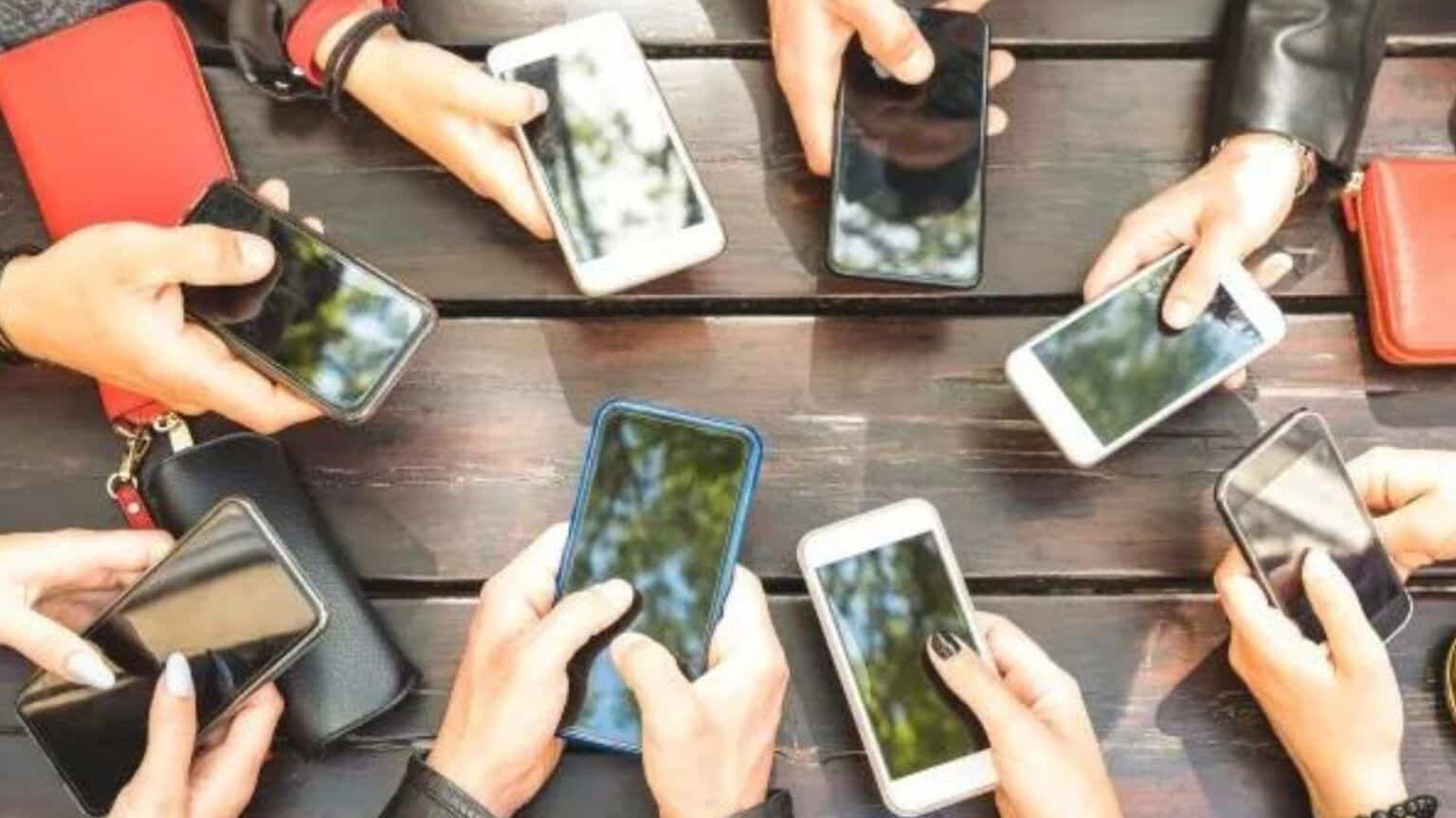 Smartphone e radiazioni, che pericolo per gli utenti, fate attenzione