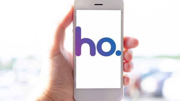 ho.Mobile, l'offerta ASSURDA da 300 giga che distrugge Vodafone