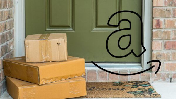Amazon IMPAZZISCE e distrugge Unieuro con offerte Prime al 90%