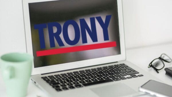 Trony è INFINITA, prezzi bassi e sconti al 75% anche sugli smartphone