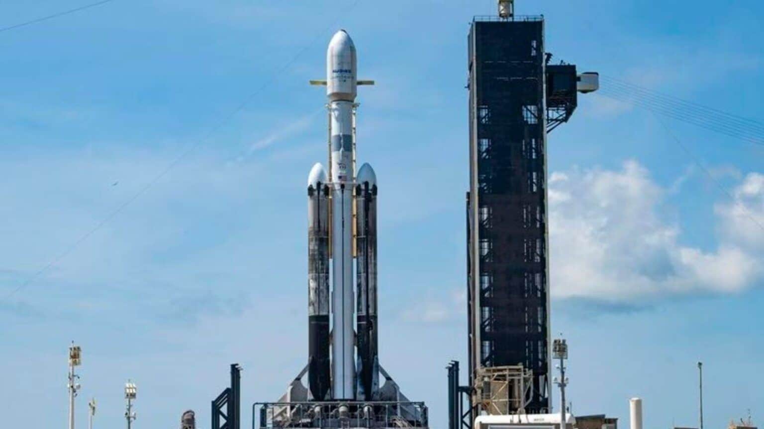 Space X, il SATELLITE gigante è stato lanciato per uno scopo