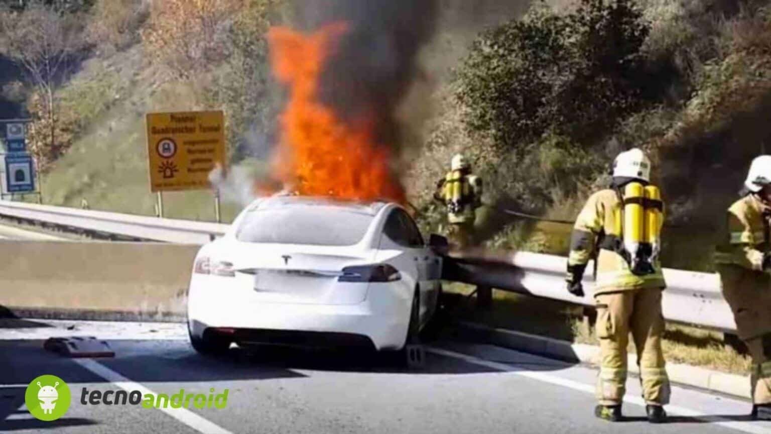 auto elettriche esplodono