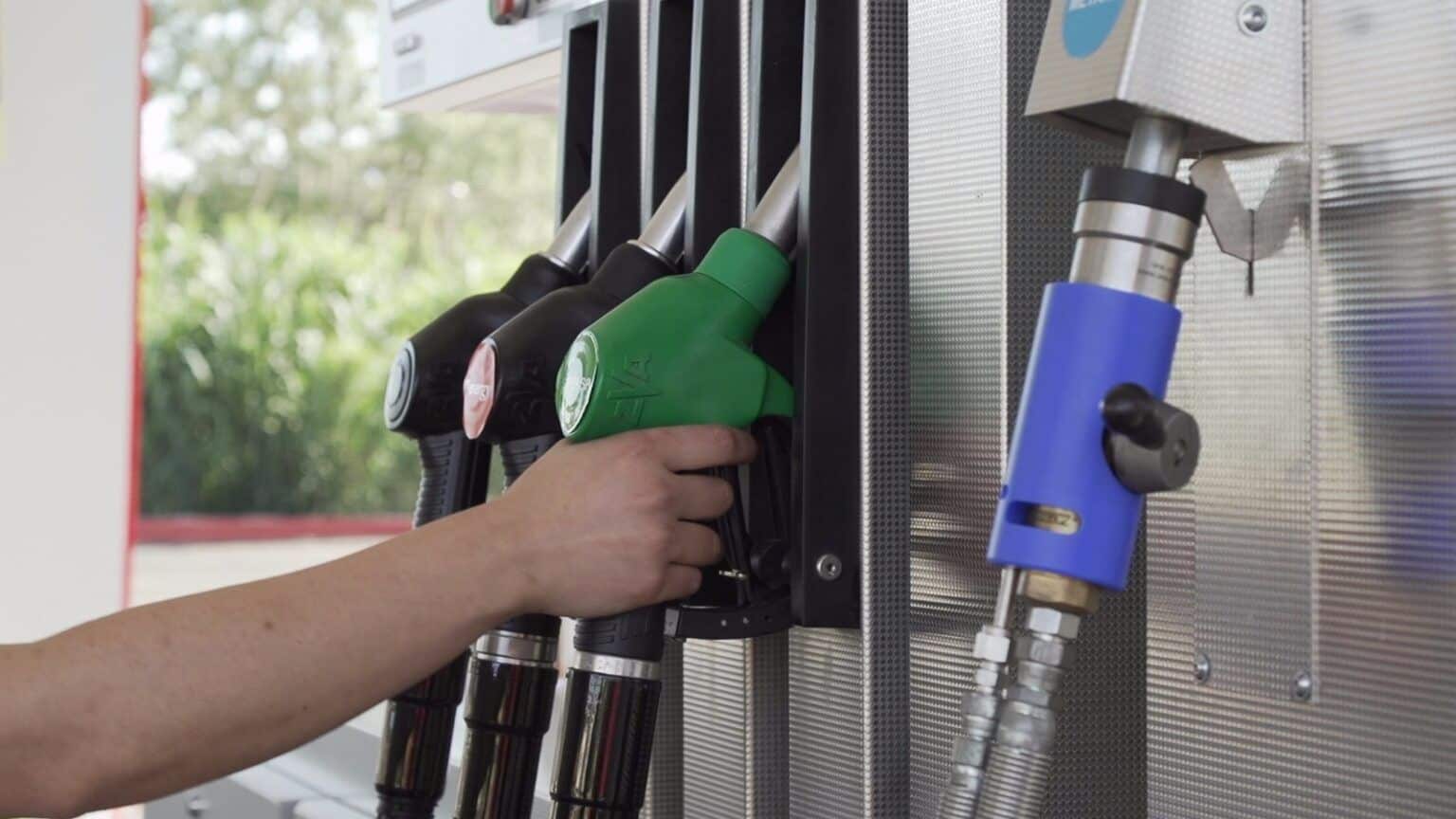 Prezzi medi del carburante in Italia