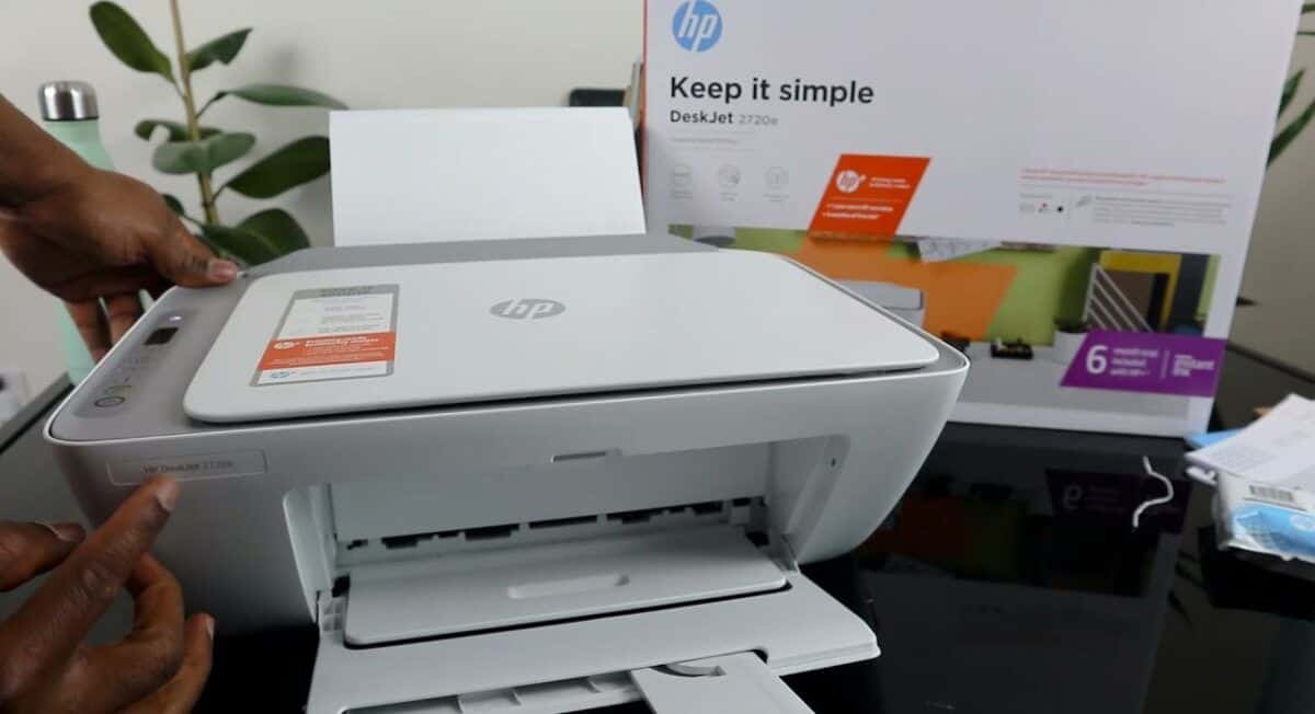 HP DeskJet 2720e