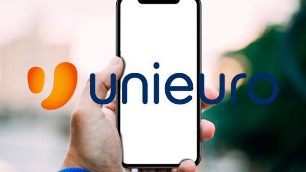 Unieuro è SPETTACOLARE, in REGALO oggi smartphone e offerte al 50%