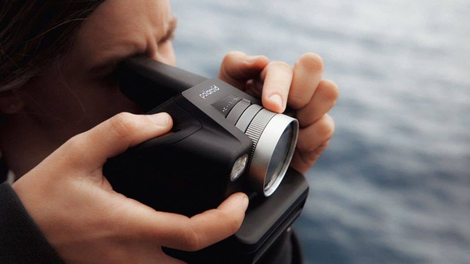 Polaroid I-2, svelata la nuova fotocamera istantanea premium