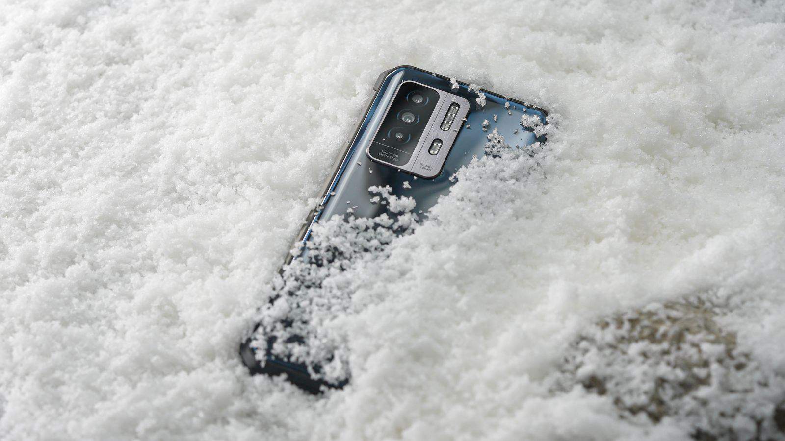 oukitel - dettaglio Oukitel WP27: un rugged sottile, leggero e con la camera notturna