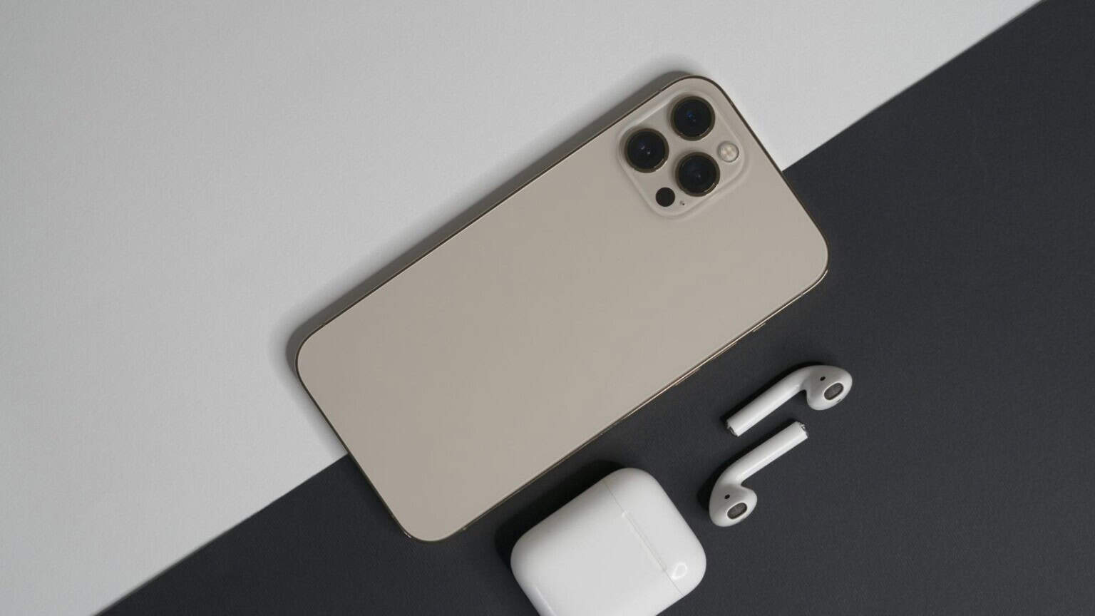 iPhone 15, grazie all'USB-C è possibile collegarlo via ETHERNET