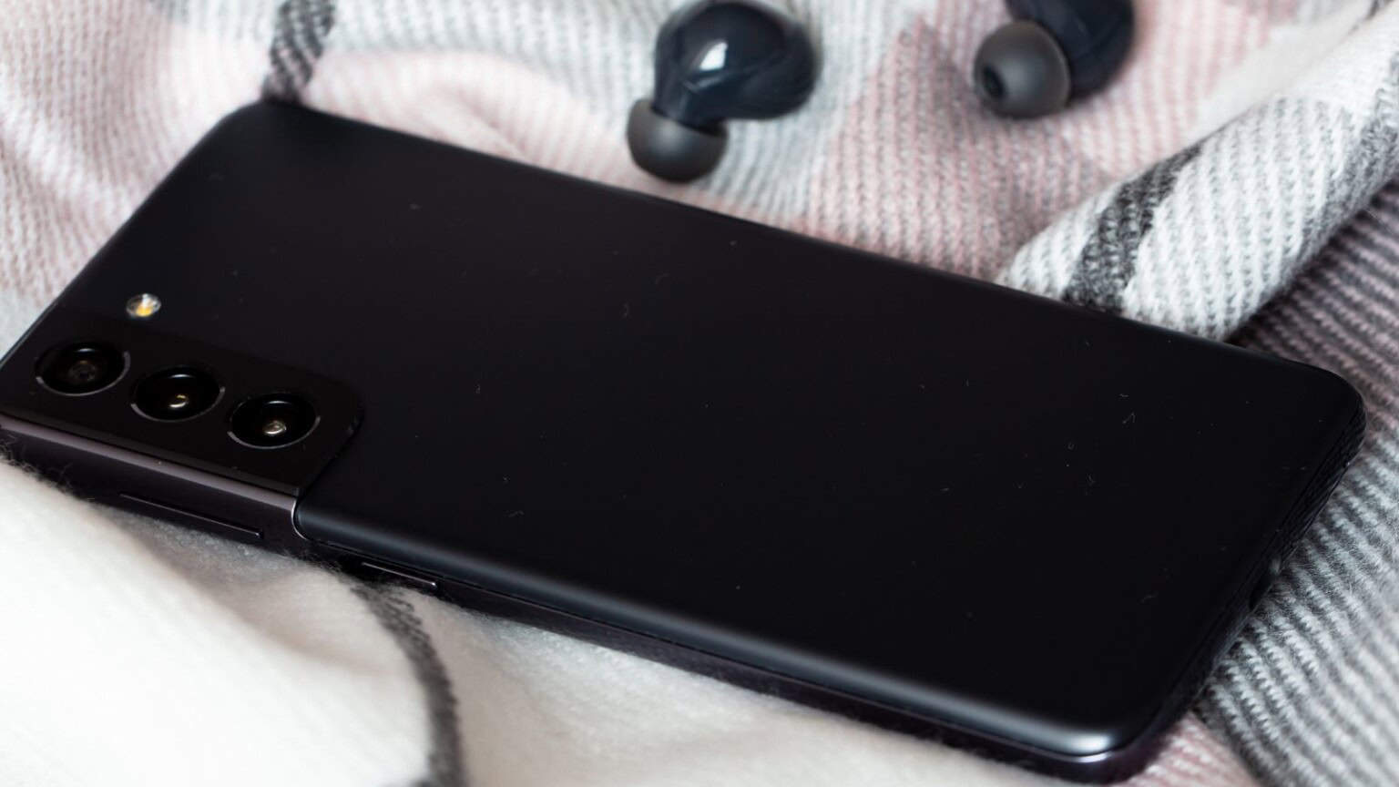 Samsung, ufficiale il Galaxy S23 per le truppe d'assalto