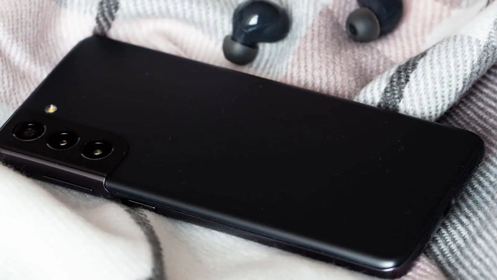 Samsung, ufficiale il Galaxy S23 per le truppe d'assalto