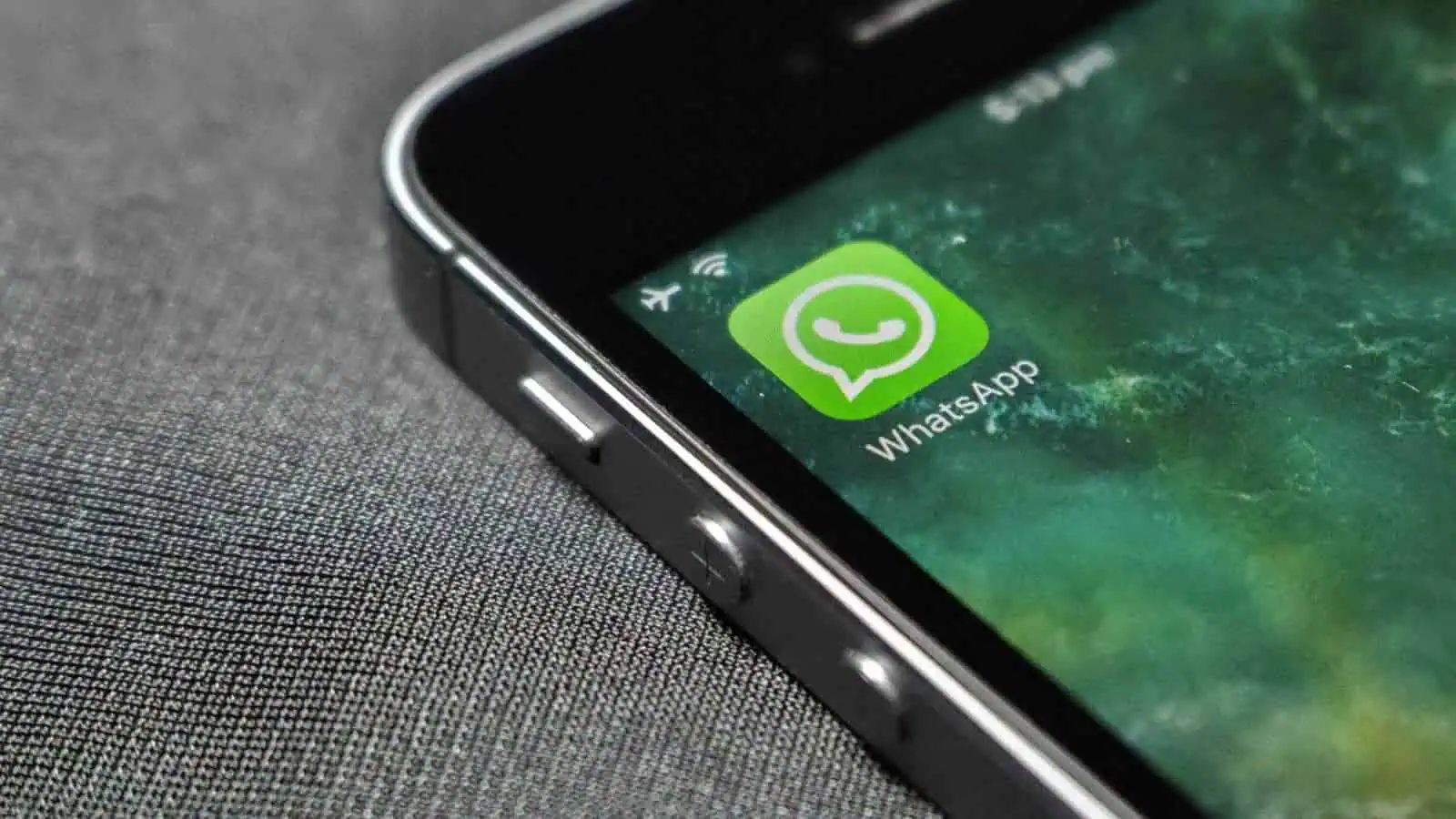 WhatsApp RIVOLUZIONA l'esperienza, ecco cosa cambia
