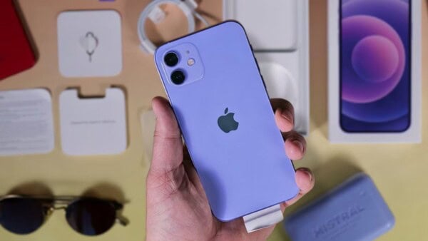 Apple, c'è un'unica SOLUZIONE per le radiazioni di iPhone 12