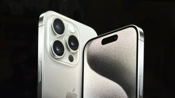 iPhone 15 Pro Max