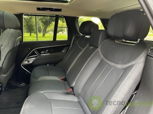 Range Rover PHEV (9)