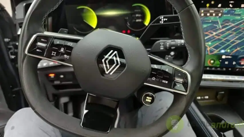 Renault Austral E-TECH Hybrid (10)