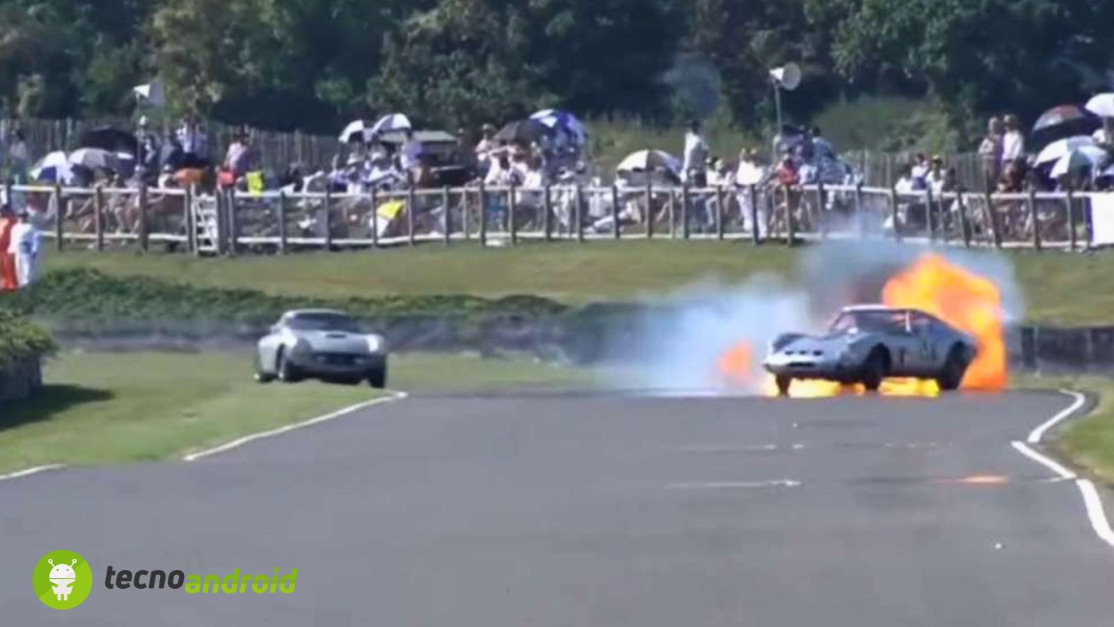 Ferrari GTO in fiamme incidente