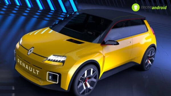 Renault 5 design interni auto elettrica