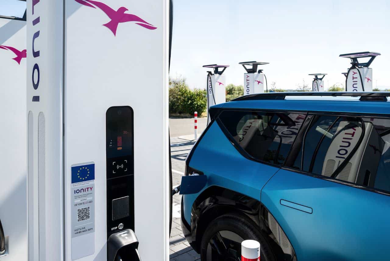 Kia pronta a lanciare in Europa la tecnologia Plug&Charge Kia pronta a lanciare in Europa la tecnologia Plug&Charge