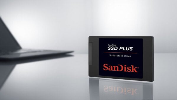 SanDisk SSD PLUS 240 GB