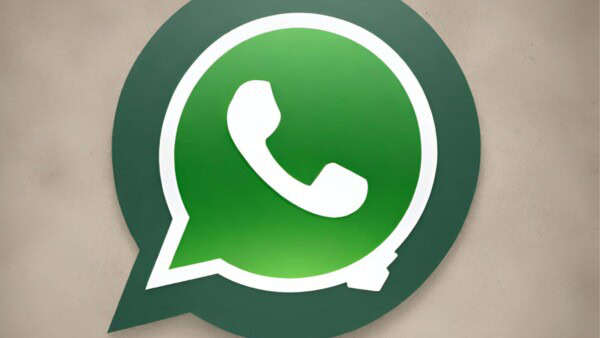 WhatsApp, il trucco ASSURDO per leggere i MESSAGGI senza farvi vedere