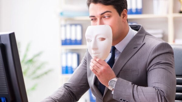 Banche TRUFFATE e conti correnti SVUOTATI, gli utenti sono disperati