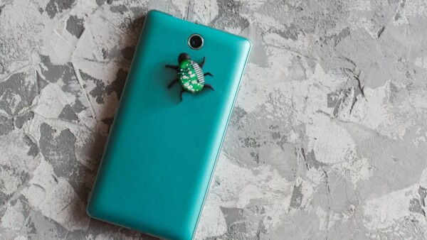 Smartphone in PERICOLO, scoperto un BUG terribile che non sarà MAI risolto