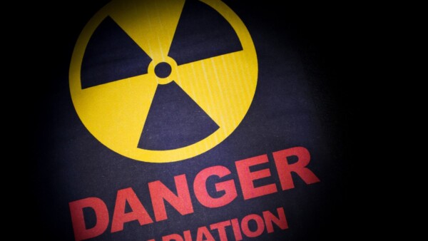 Smartphone e RADIAZIONI elettromagnetiche, la notizia assolutamente INASPETTATA