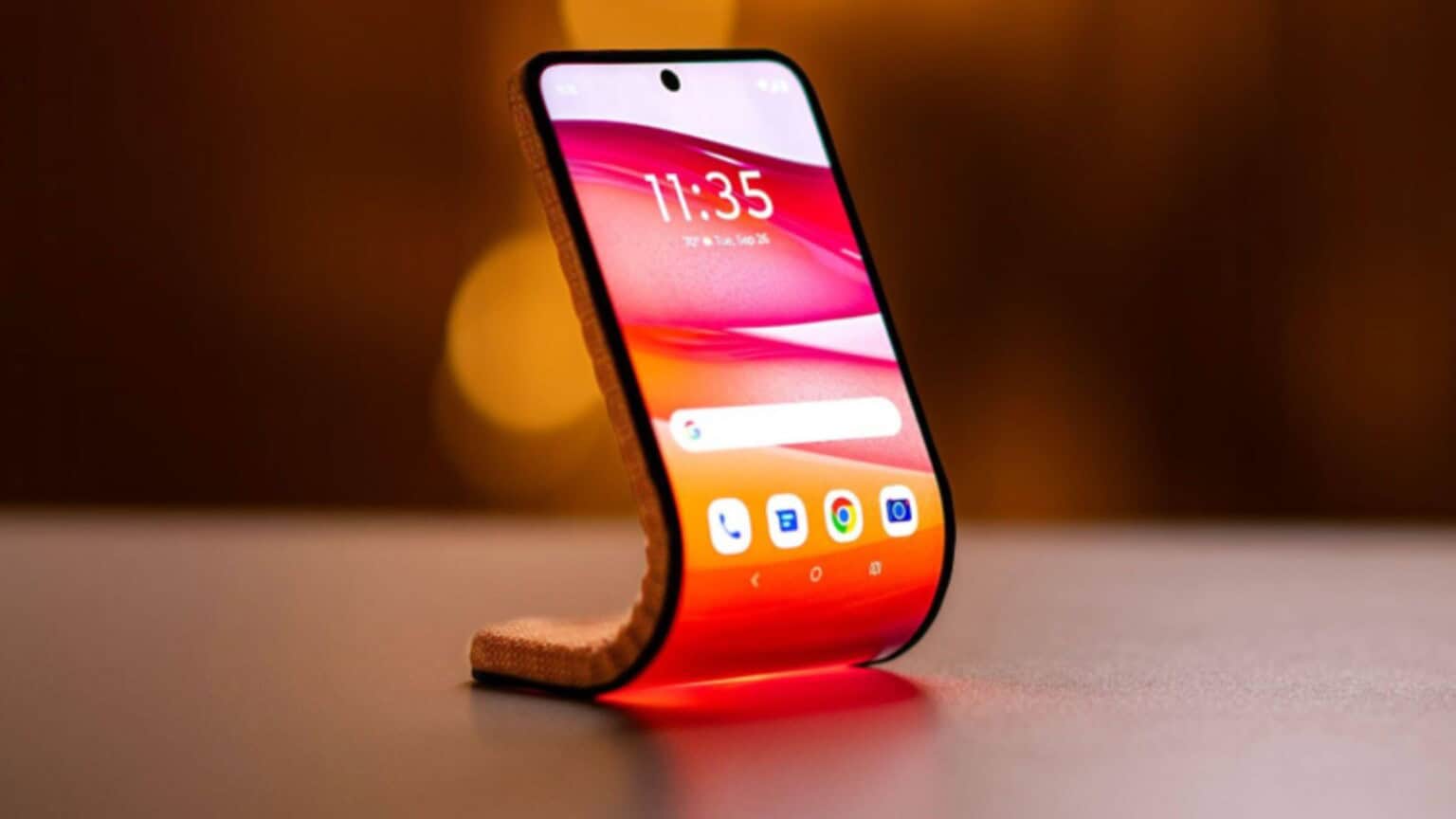 Motorola: lo smartphone con display adattivo e cosa può fare l'IA