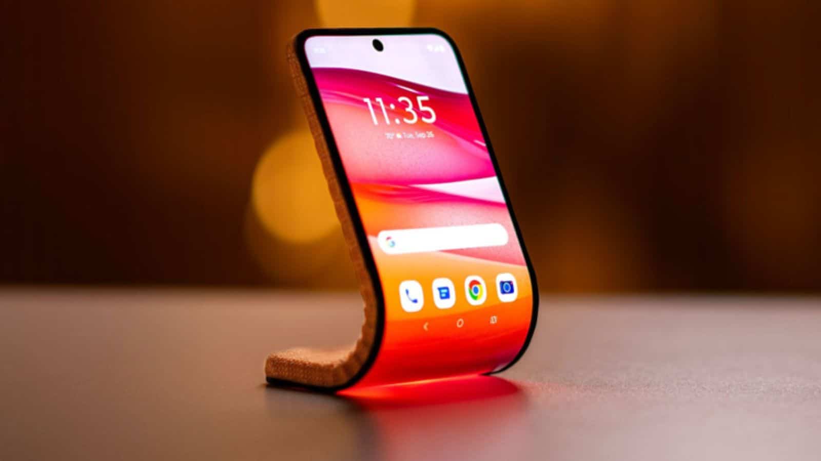 Motorola: lo smartphone con display adattivo e cosa può fare l’IA