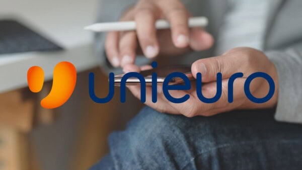 Unieuro ASSURDA, oggi regala SMARTPHONE e offerte GRATIS a tutti
