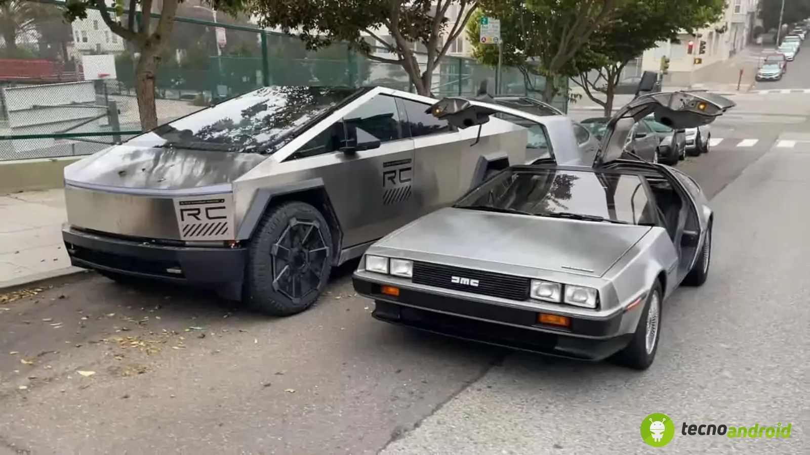 DeLorean e Cybertruck tesla a confronto.