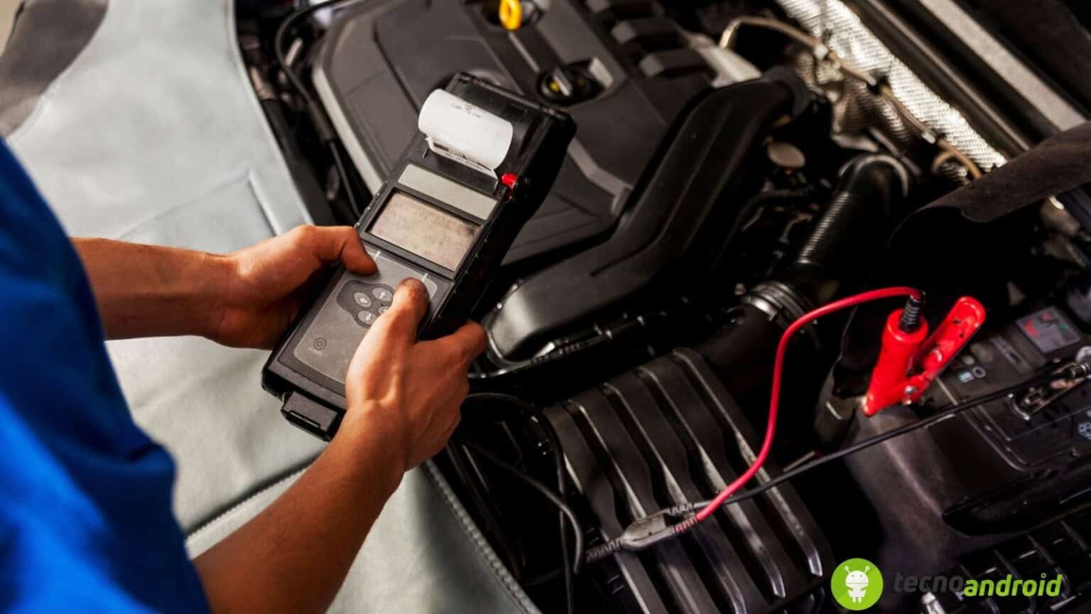 trucchi per la batteria dell'auto per risparmiare
