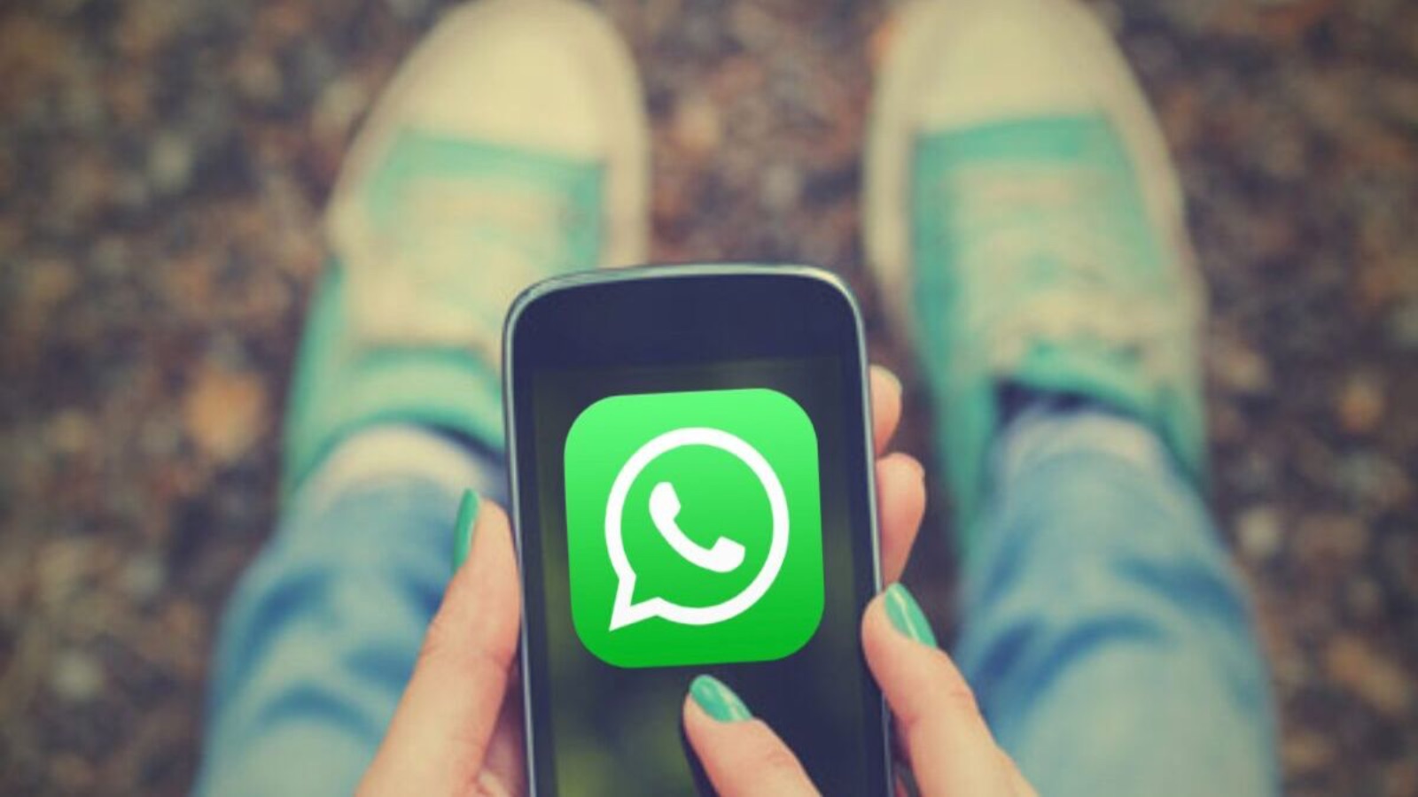 WhatsApp consentirà l'uso di DUE account diversi su uno smartphone