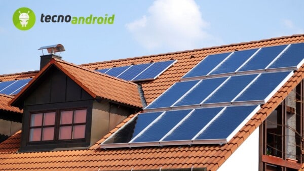 Pannelli solari fotovoltaici privati distaccati dalla rete elettrica