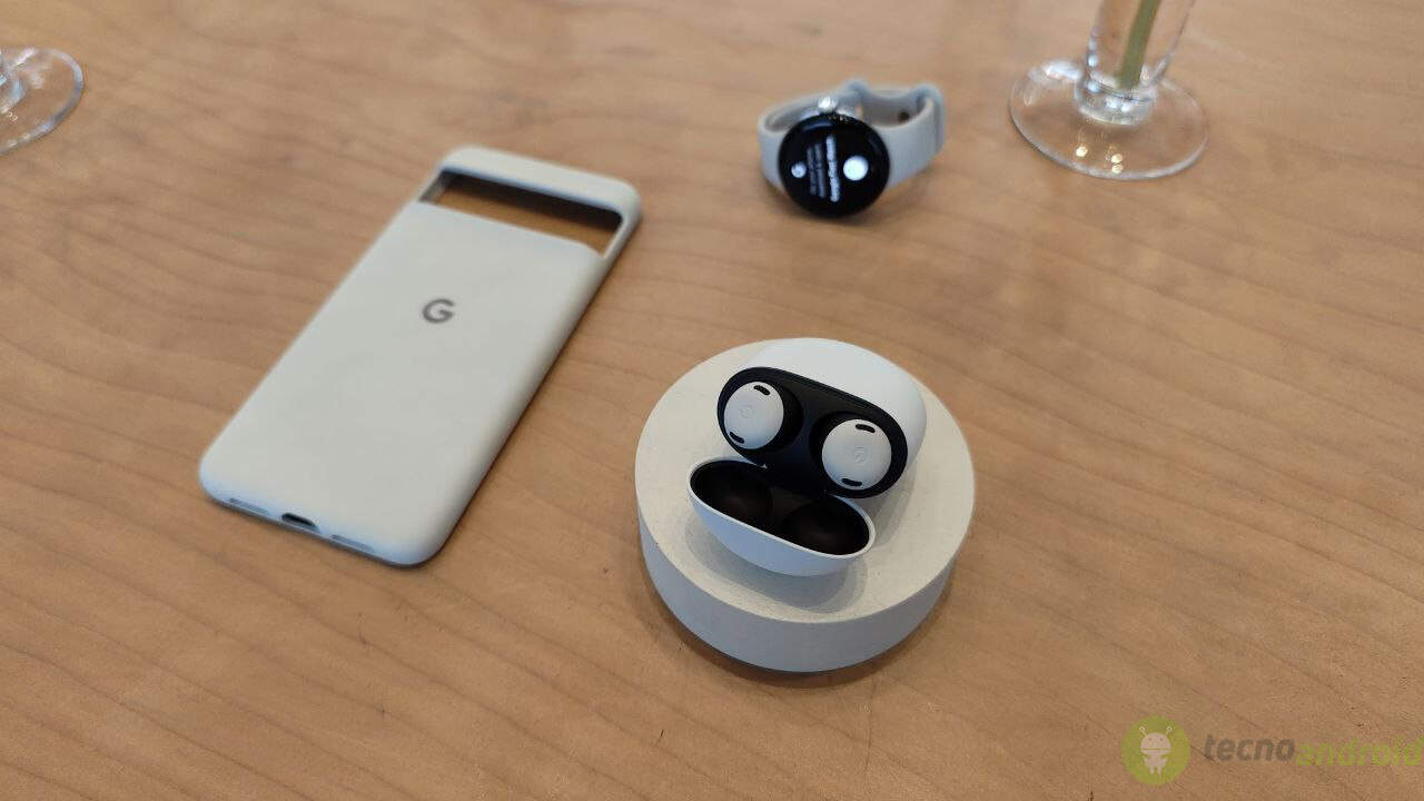Google Pixel Buds Pro si aggiornano, aggiunte nuove funzioni e tante colorazioni Google Pixel Buds Pro si aggiornano, aggiunte nuove funzioni e tante colorazioni