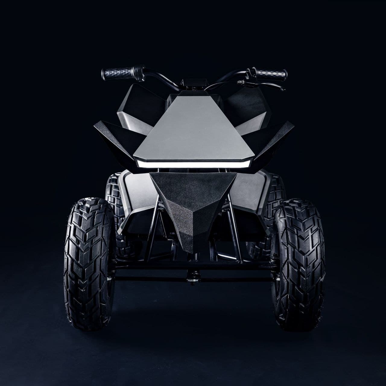 Tesla lancia il Cyberquad per bambini in Italia, ecco quanto costa Tesla lancia il Cyberquad per bambini in Italia, ecco quanto costa