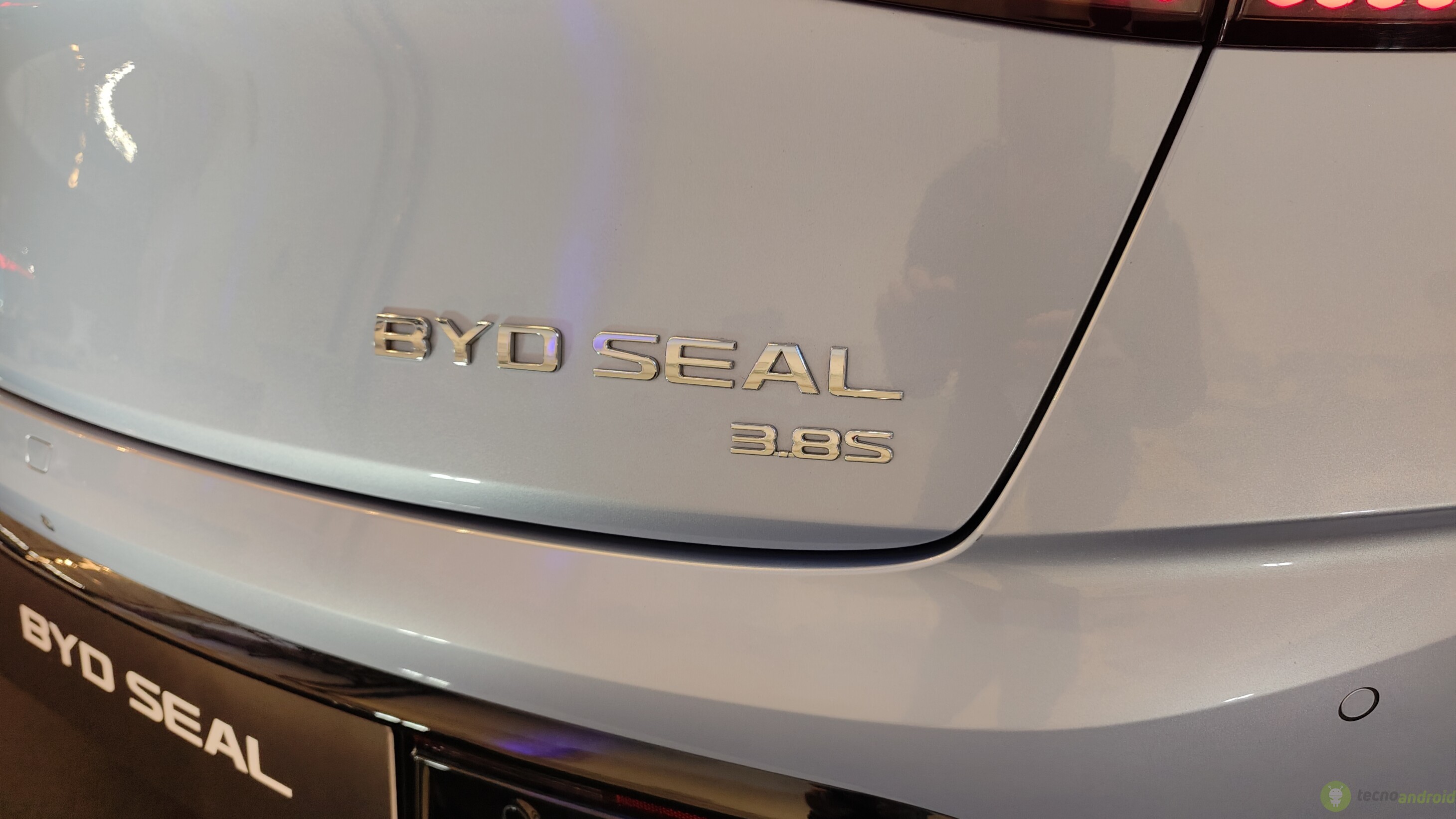 BYD Seal arriva in Italia: nuovi standard per l'elettrico del segmento D