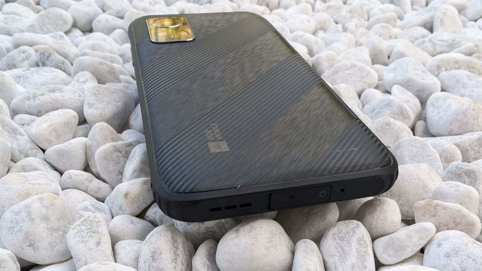 AGM H6 smartphone rugged