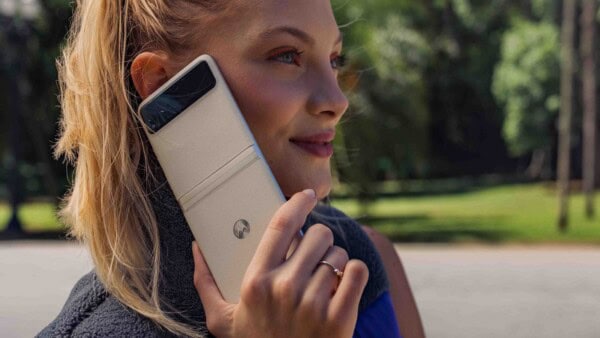 Motorola, Razr, foldable, pieghevole, smartphone