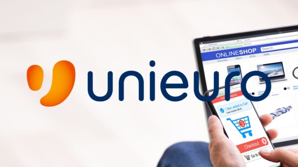 Unieuro FOLLE, gratis smartphone e offerte al 50%