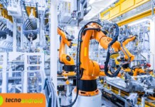 Fabbriche automatizzate IA e robotica OPPO