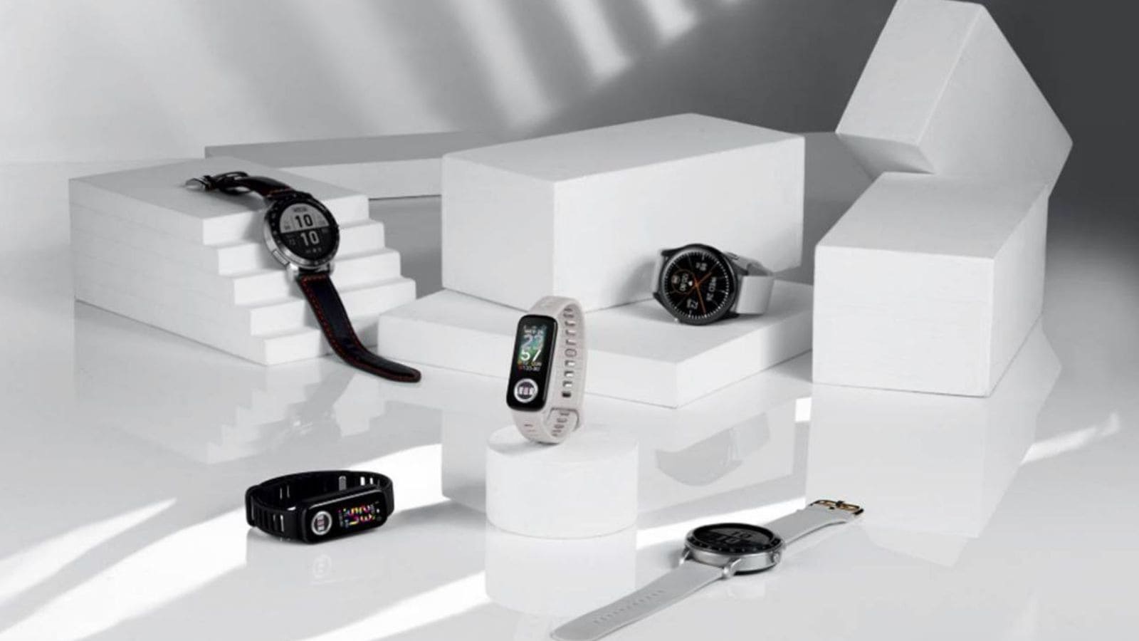 Asus VivoWatch 5 Aero, la prima smartband con misurazione della pressione