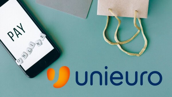 Unieuro FOLLE con smartphone in REGALO e prezzi scontati del 90%