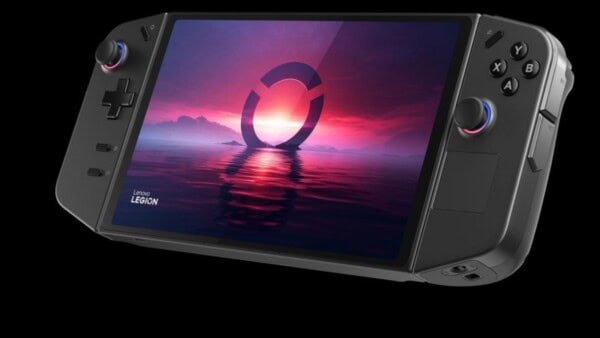 Lenovo Legion Go, la console portatile, è disponibile in Italia