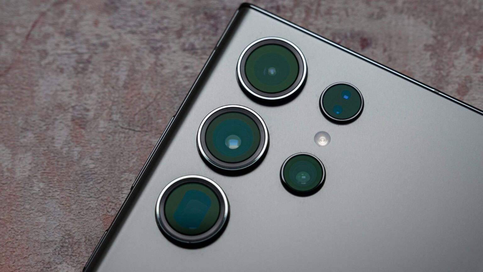 Samsung aggiorna Galaxy A54, A52 ed i Tab S8/S9 alla One UI 6.0