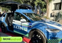 La polizia italiana testa per la prima volta una Tesla Model X