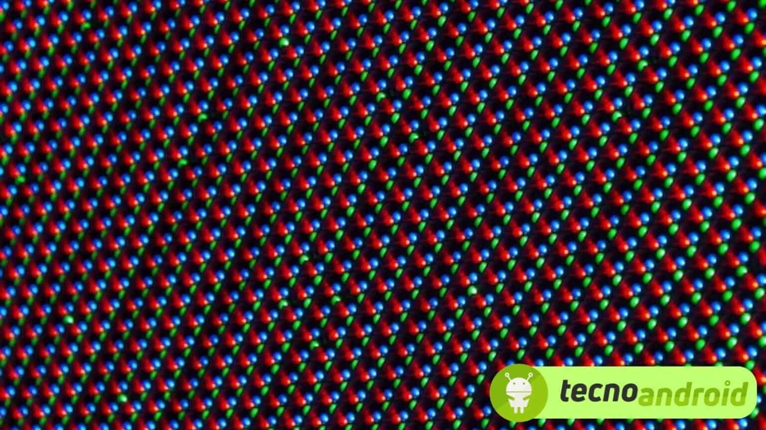 Scopri le differenze tra display LCD e LED
